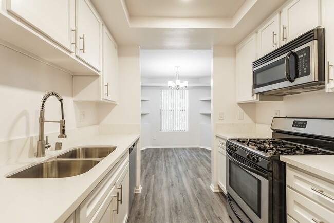 Interior Photo - 9025 W. 3rd St - fully renovated unit in L...