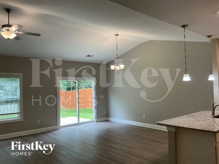 Building Photo - 160 Tanner Lp