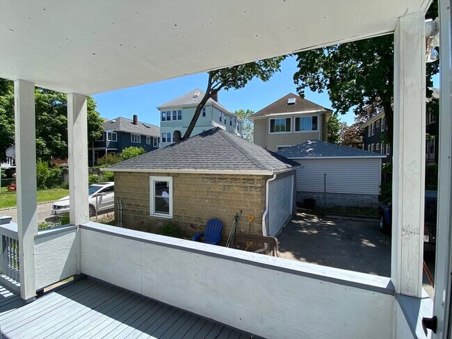 Building Photo - 39 Davis Rd