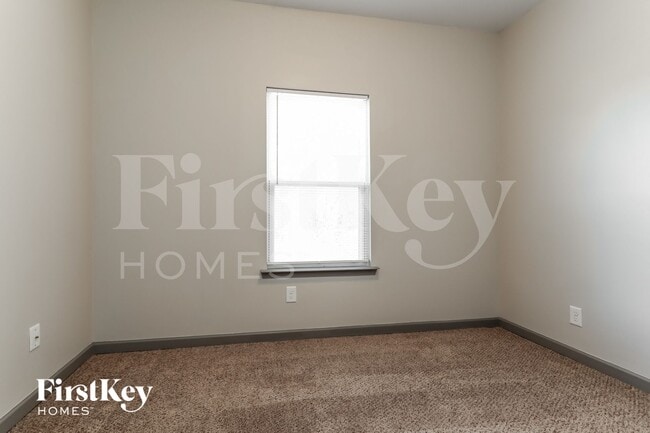 Building Photo - 866 Ivydale Ln SW