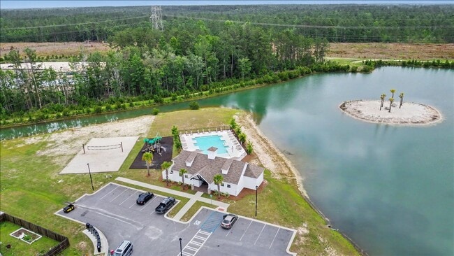 Building Photo - 4 Bed/3.5 Bath Home in The Palms at New Hampstead