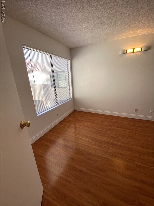 Building Photo - 4351 Gannet Cir