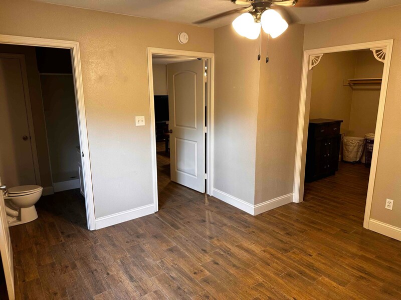 Building Photo - 11773 County Rd 140