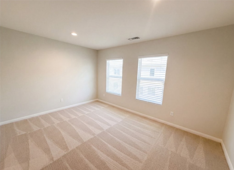 Building Photo - 26666 Dash Dr