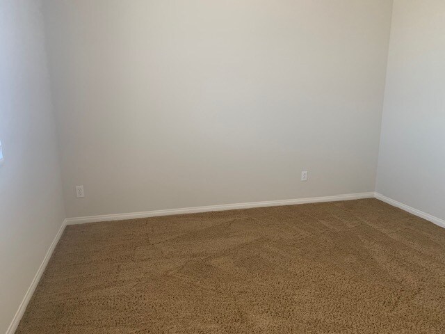 Building Photo - 84126 Canzone Dr
