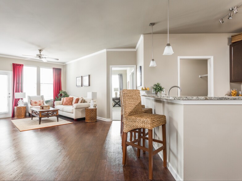 Open Dining Room, Breakfast Bar and Gourmet Kitchen - Talison Row at Daniel Island Apartments