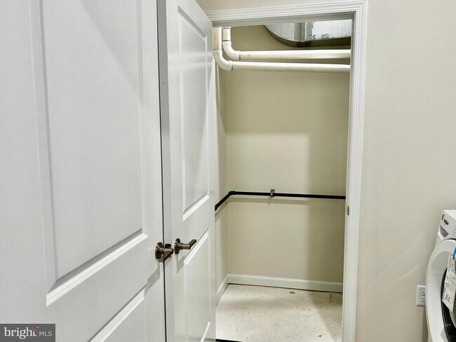 Building Photo - 1 Culvert Dr