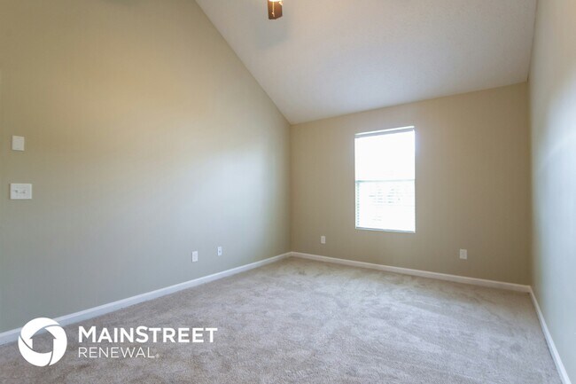 Building Photo - 9563 Fairway Turn