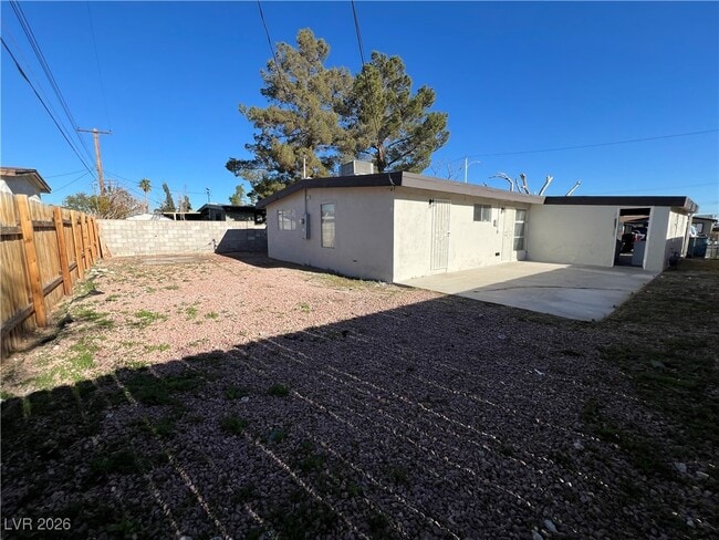 Building Photo - 365 Upland Blvd