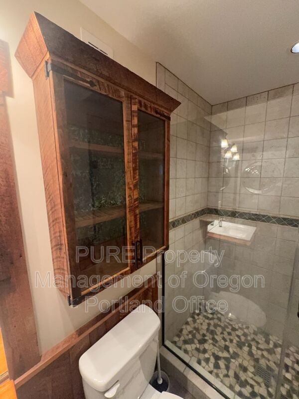 Building Photo - 2324 N Watts St