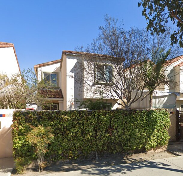 Primary Photo - 1527 E Gage Ave