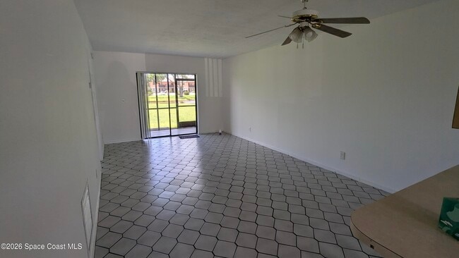 Building Photo - 1606 University Ln