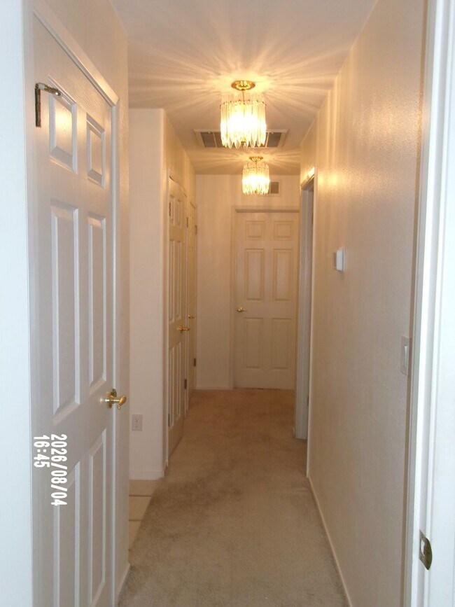 Building Photo - 5319 Silvergate St