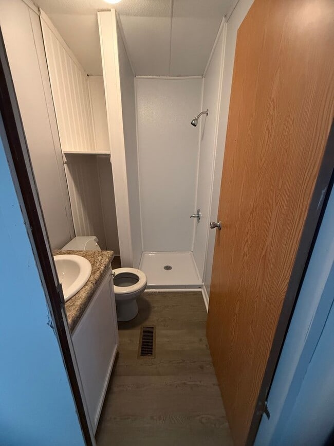 Building Photo - 232 White Rd