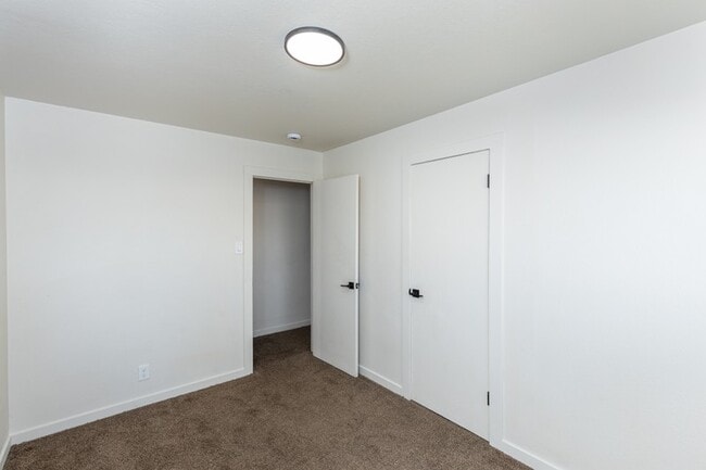 Building Photo - 4821 S 4180 W
