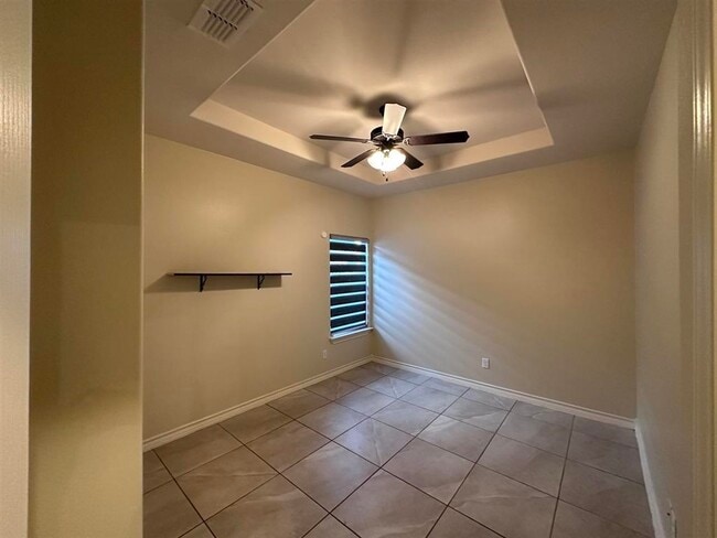 Building Photo - 7227 Sylvia Plath Dr