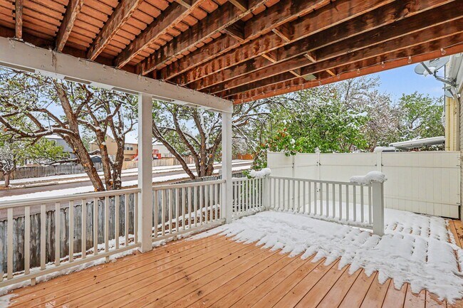 Building Photo - 2669 S Deframe Cir
