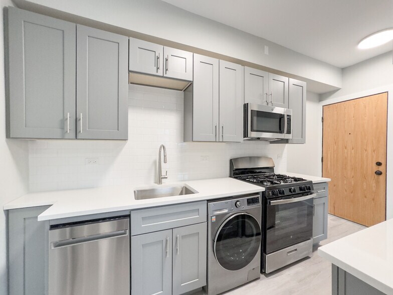 Building Photo - 373 Hazel Ave