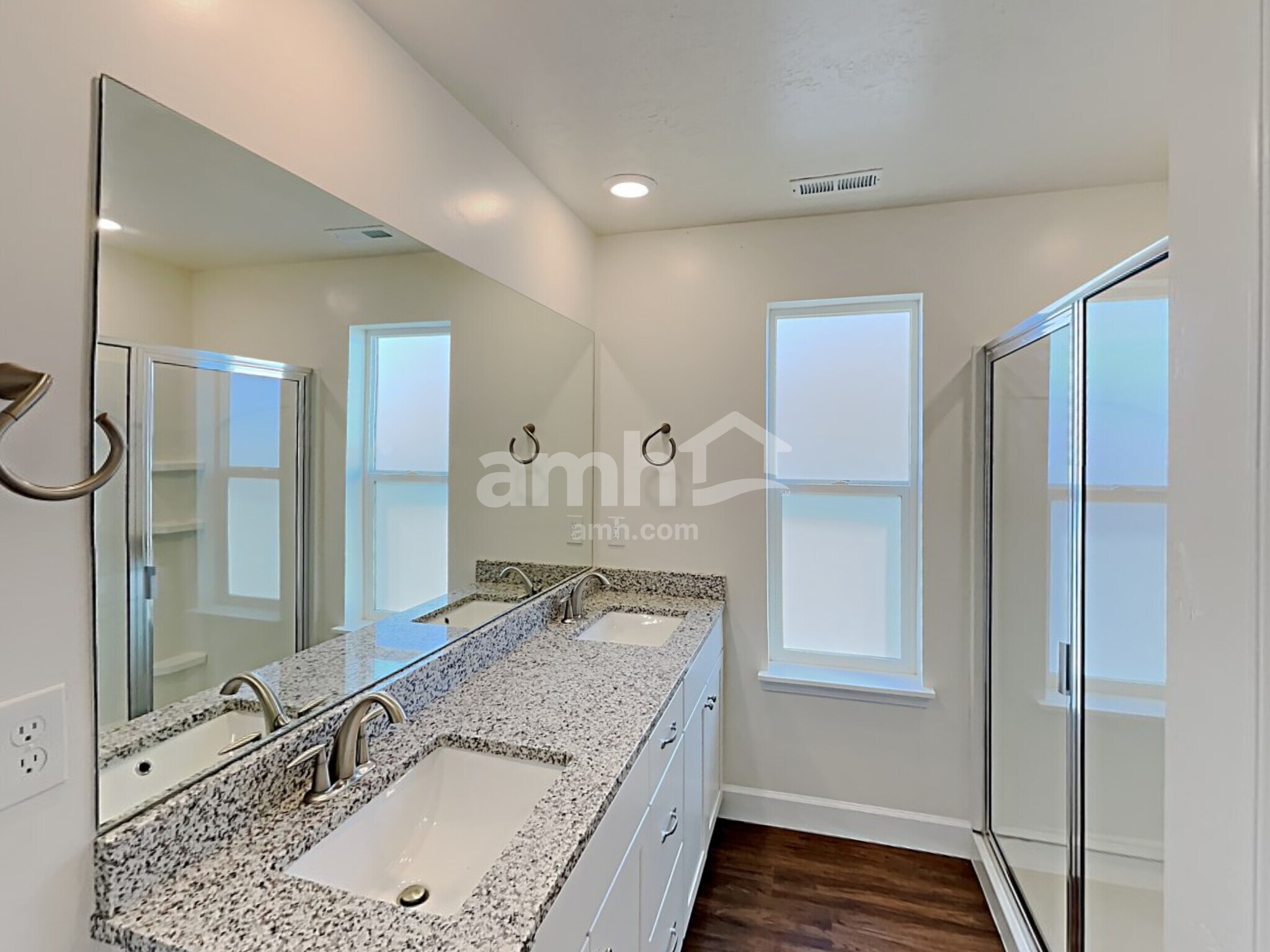 Building Photo - 2434 E Tumbleweed Rd