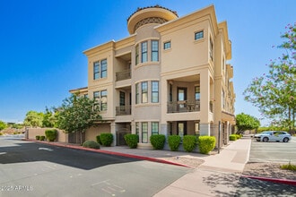 Building Photo - 7297 N Scottsdale Rd