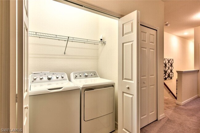 Building Photo - 2612 Blossom Wy