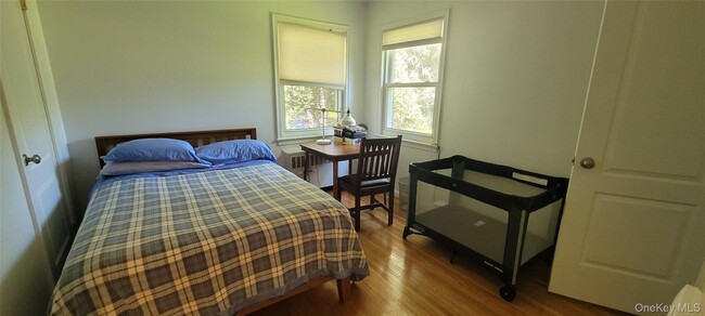Building Photo - 15 Somerset Dr S
