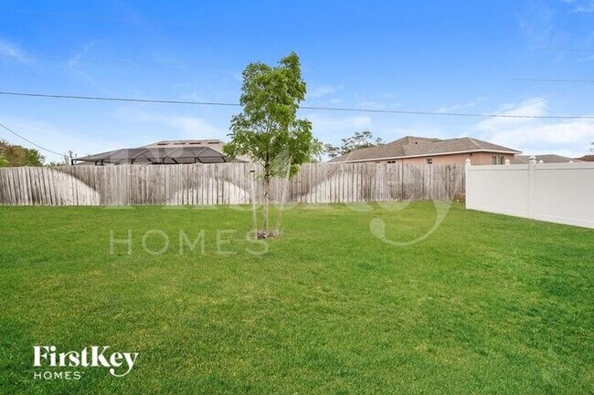 Building Photo - 441 SW 24th St