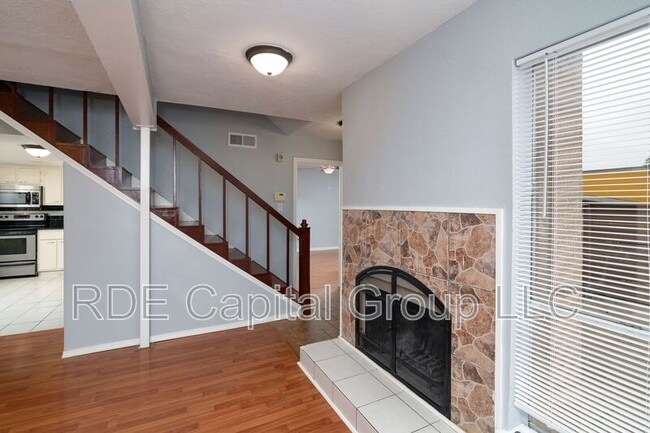 Building Photo - 3121 Park Ln