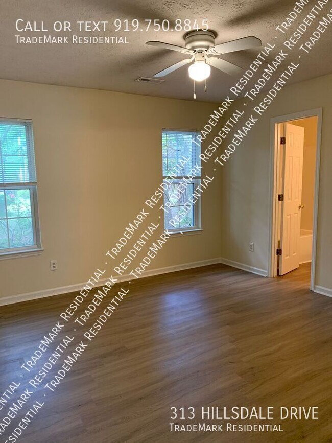 Building Photo - 313 Hillsdale Dr