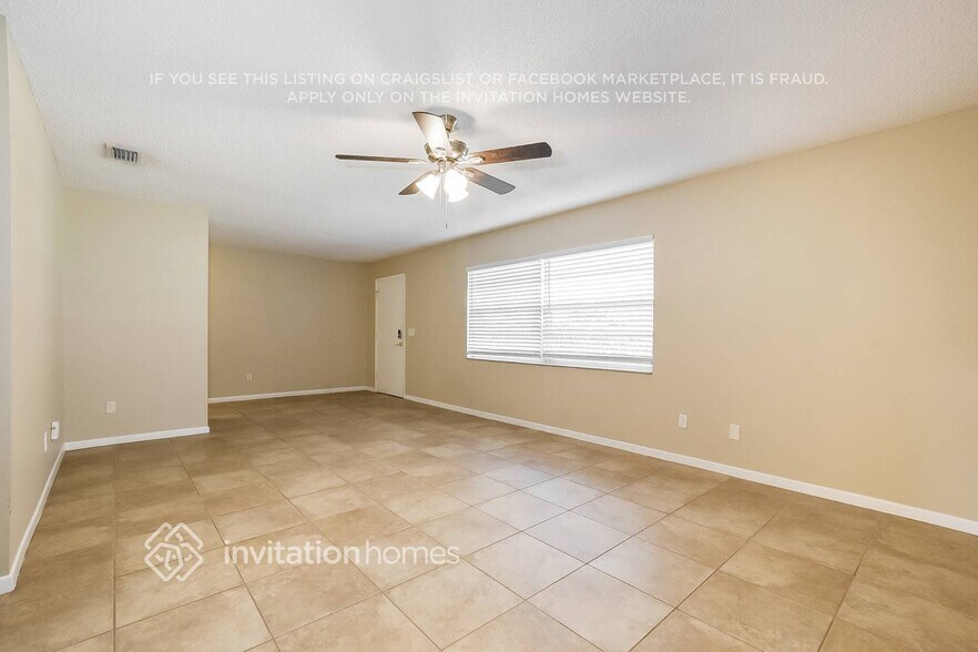 Building Photo - 712 Vassar Rd