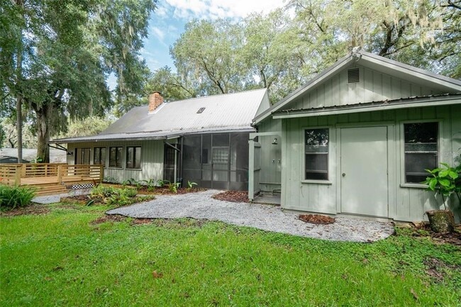 Building Photo - 8303 N River Oaks Ct