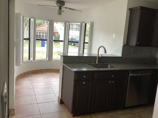 Building Photo - 11727 SW 107th Ln