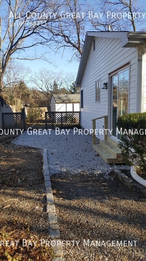 Building Photo - 531 Canal Rd