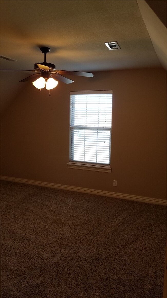 Building Photo - 6136 W Knoll View Way