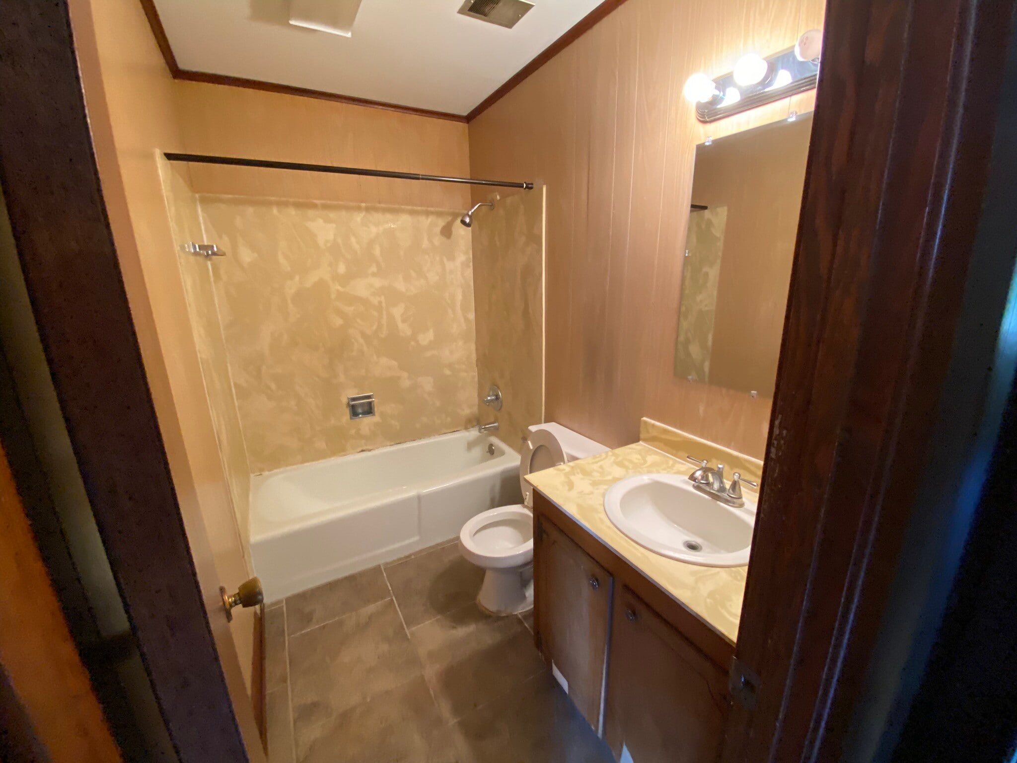 Building Photo - 1033 Giovanni St