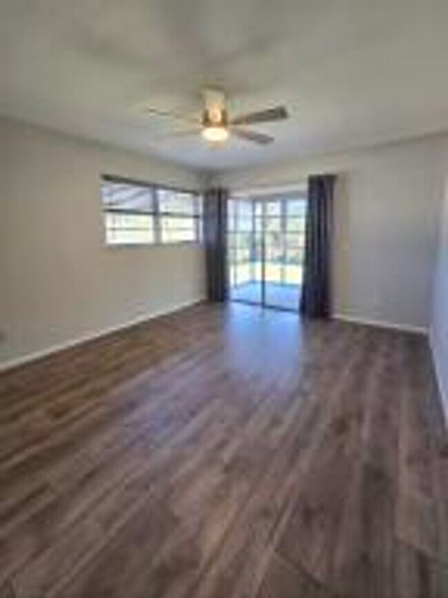 Building Photo - 2 Bed 2 Bath $1700 Rental 55+ in Vista St ...