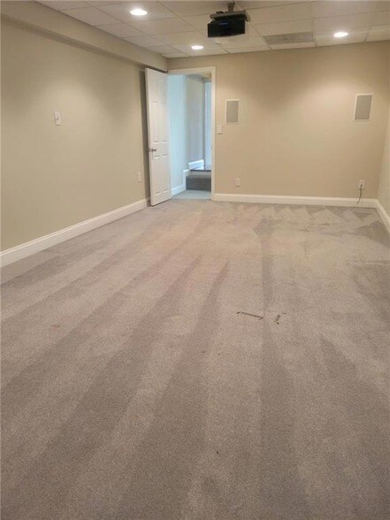 Building Photo - 3370 Westbrook Rd