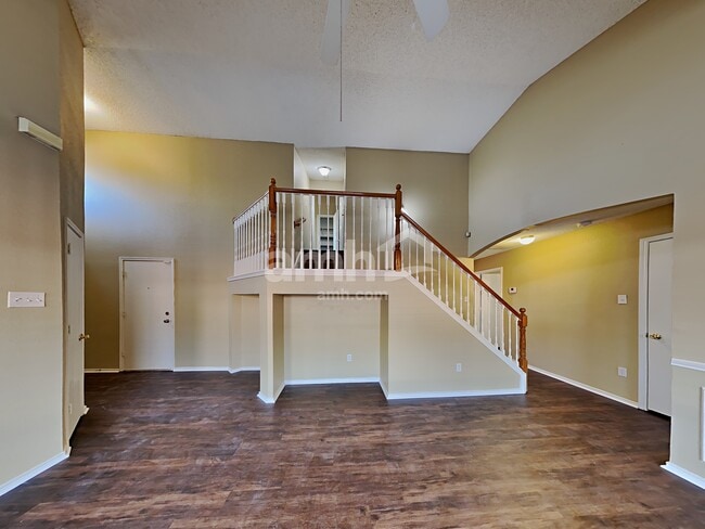 Building Photo - 4521 Quarry Cir