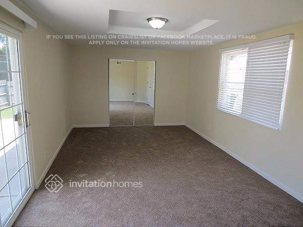Building Photo - 1359 Raymond Dr