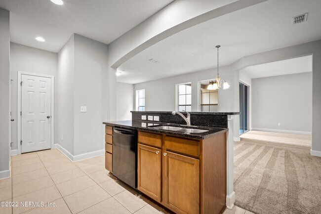 Building Photo - 6216 Clearsky Dr