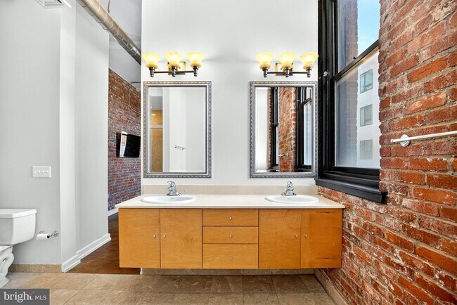 Building Photo - 1147 N 4th St