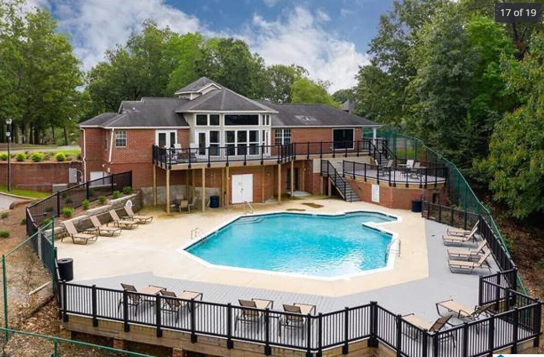 Building Photo - 601 Morning Sun Dr