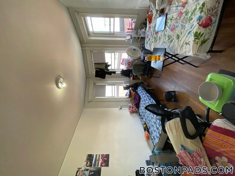Primary Photo - 1163 Boylston St