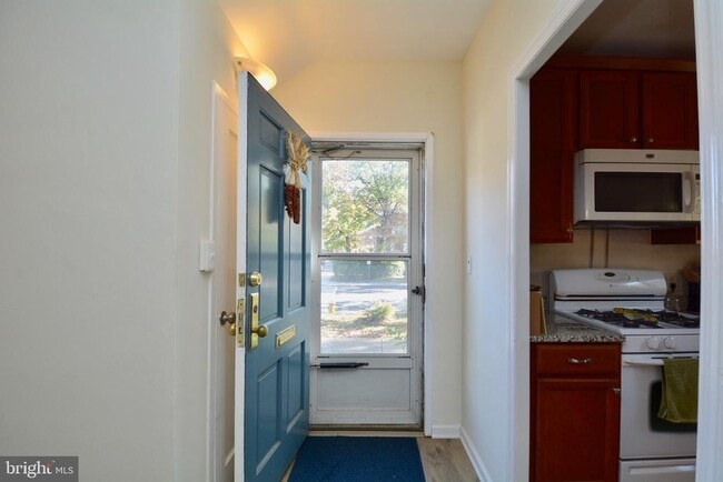 Building Photo - 3436 Martha Custis Dr