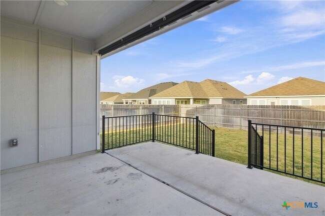 Building Photo - 2827 Fox River Dr
