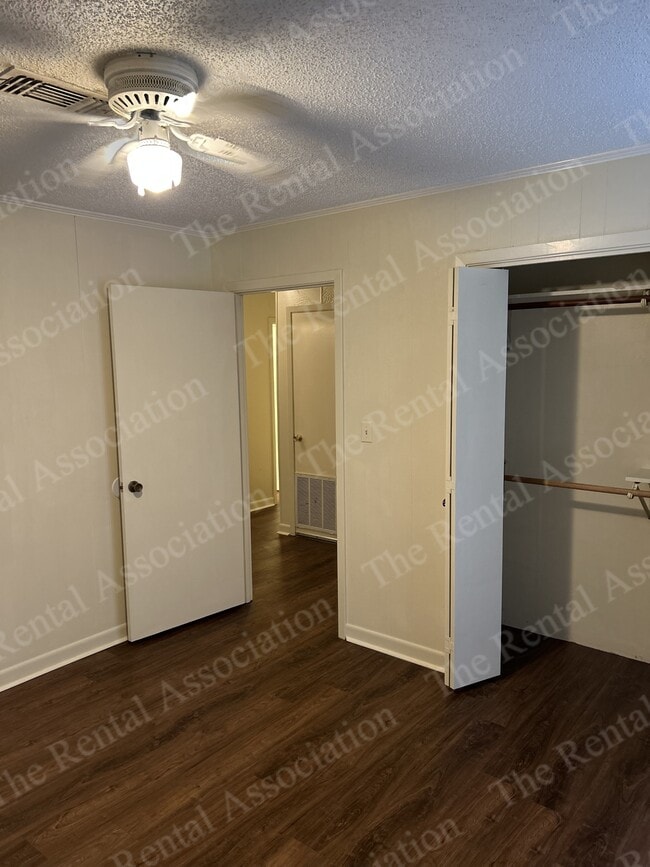 Building Photo - 6656 Sonny Boy Yeldell Rd