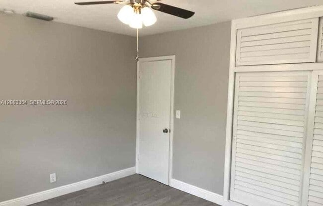 Building Photo - 4882 Pine Cone Ln