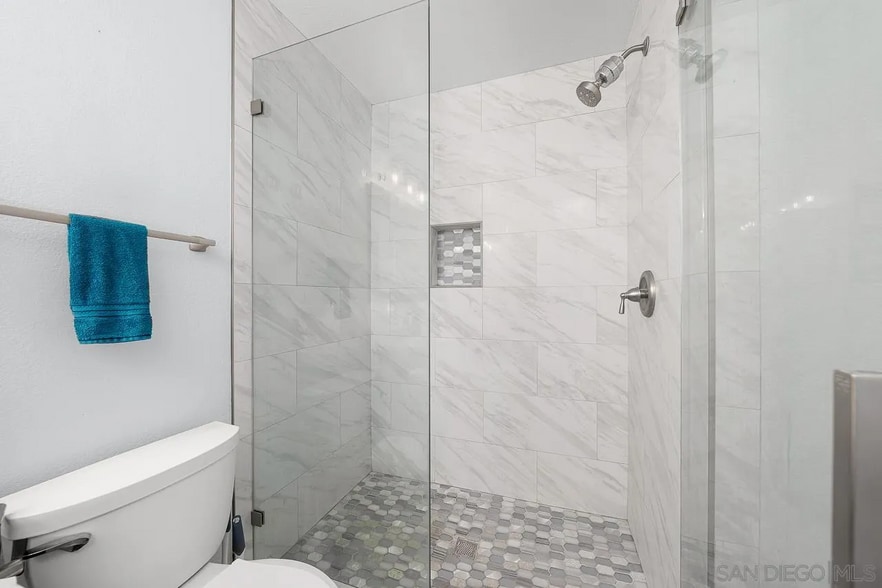 Building Photo - 12015 Alta Carmel Ct