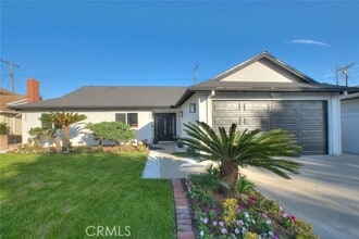 Building Photo - 752 Rio Del Sol Ave