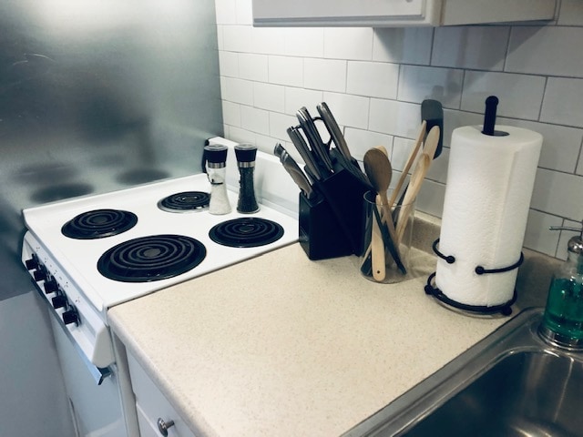 Stove Counter - 58 Sugar Toms Ln